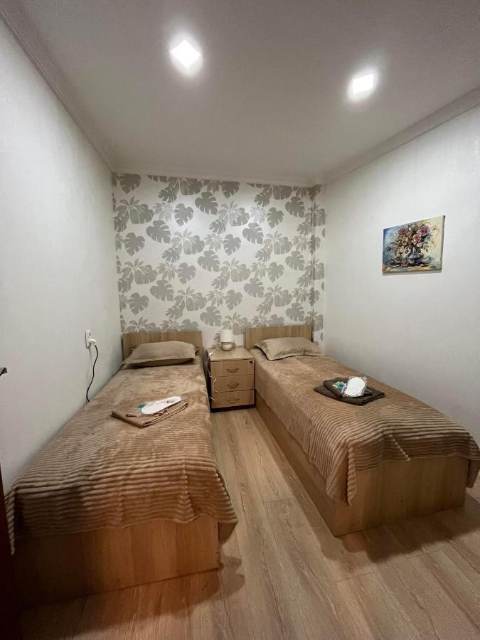 Appartamento Hello 2 Tbilisi Esterno foto